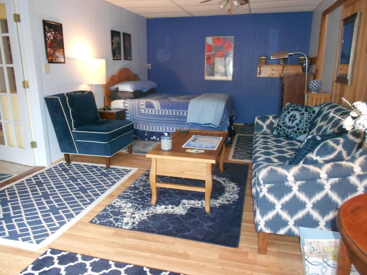 Cavalier Cottage B&B Shelburne Falls Екстериор снимка