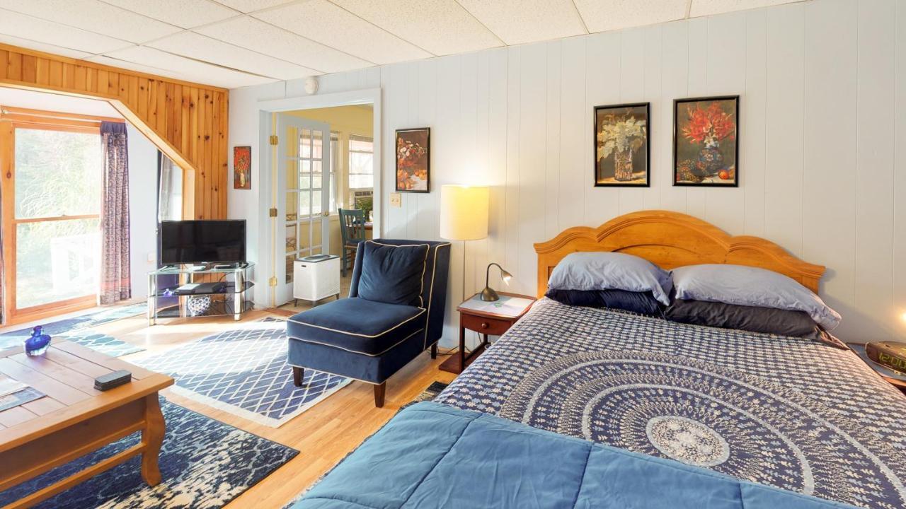 Cavalier Cottage B&B Shelburne Falls Екстериор снимка
