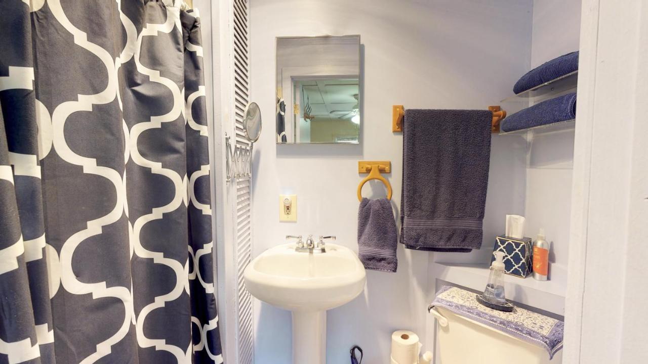 Cavalier Cottage B&B Shelburne Falls Екстериор снимка