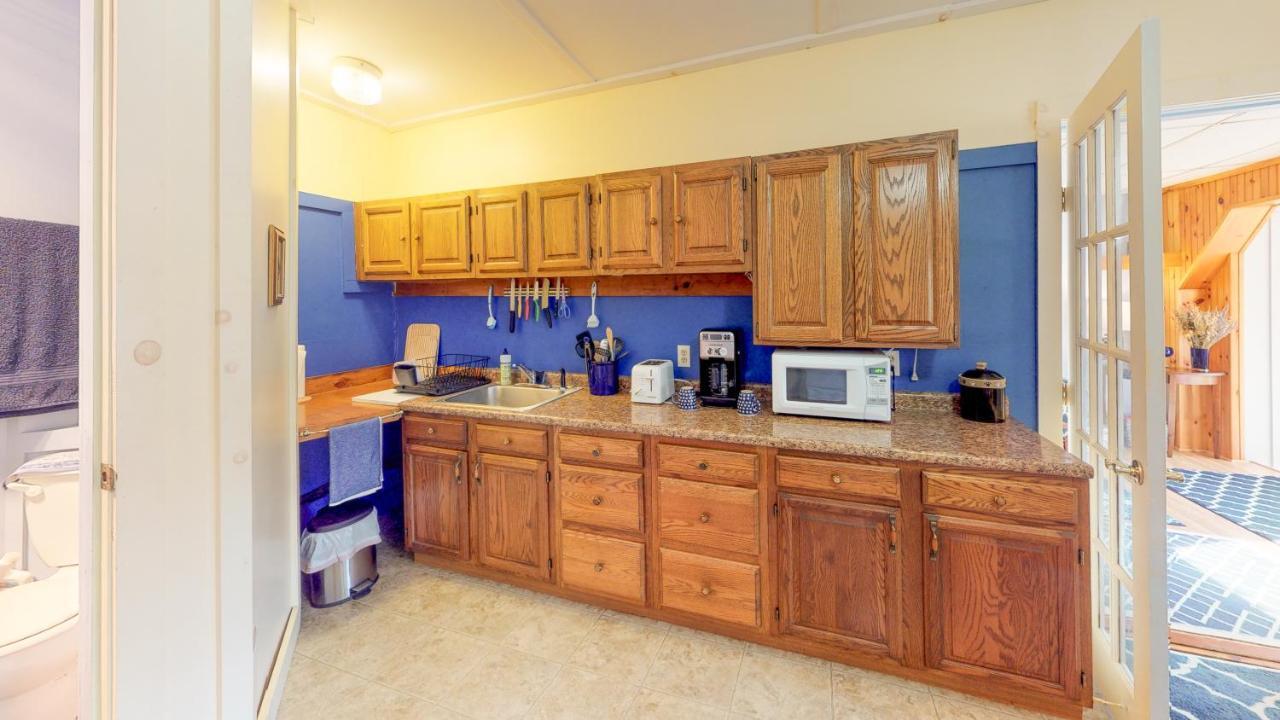 Cavalier Cottage B&B Shelburne Falls Екстериор снимка