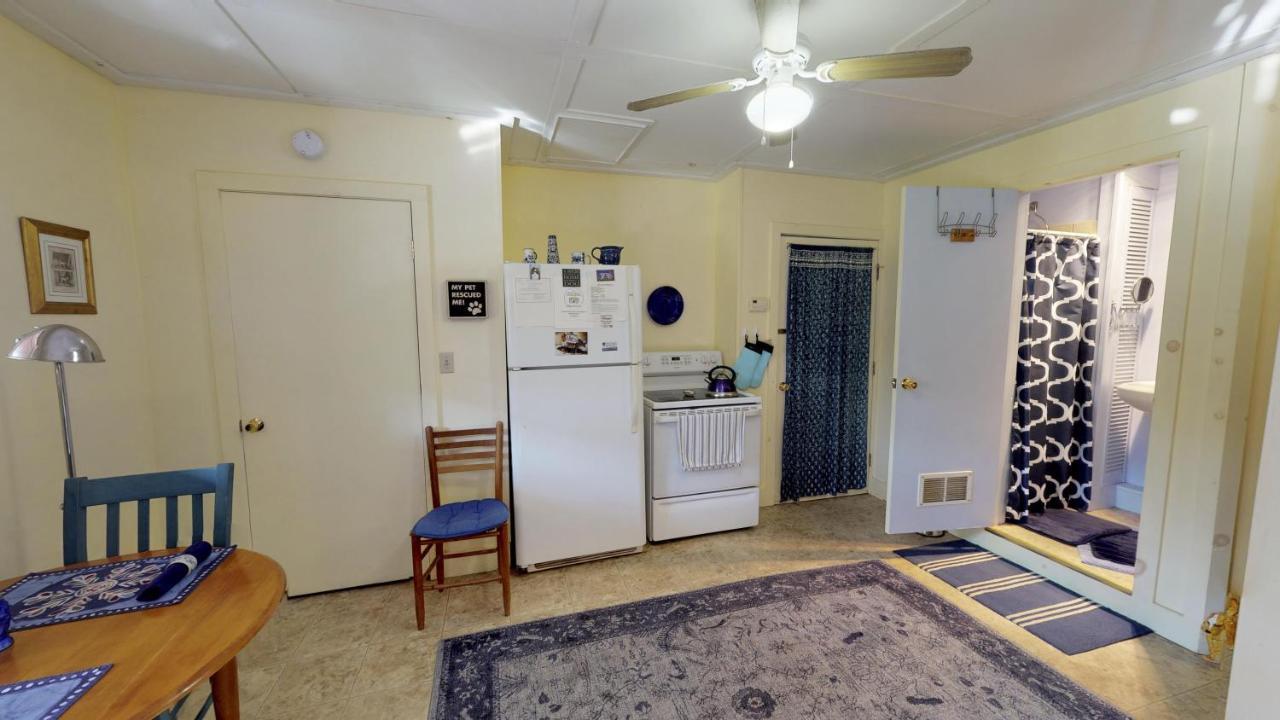 Cavalier Cottage B&B Shelburne Falls Екстериор снимка